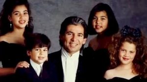 Robert Kardashian and his four children. 